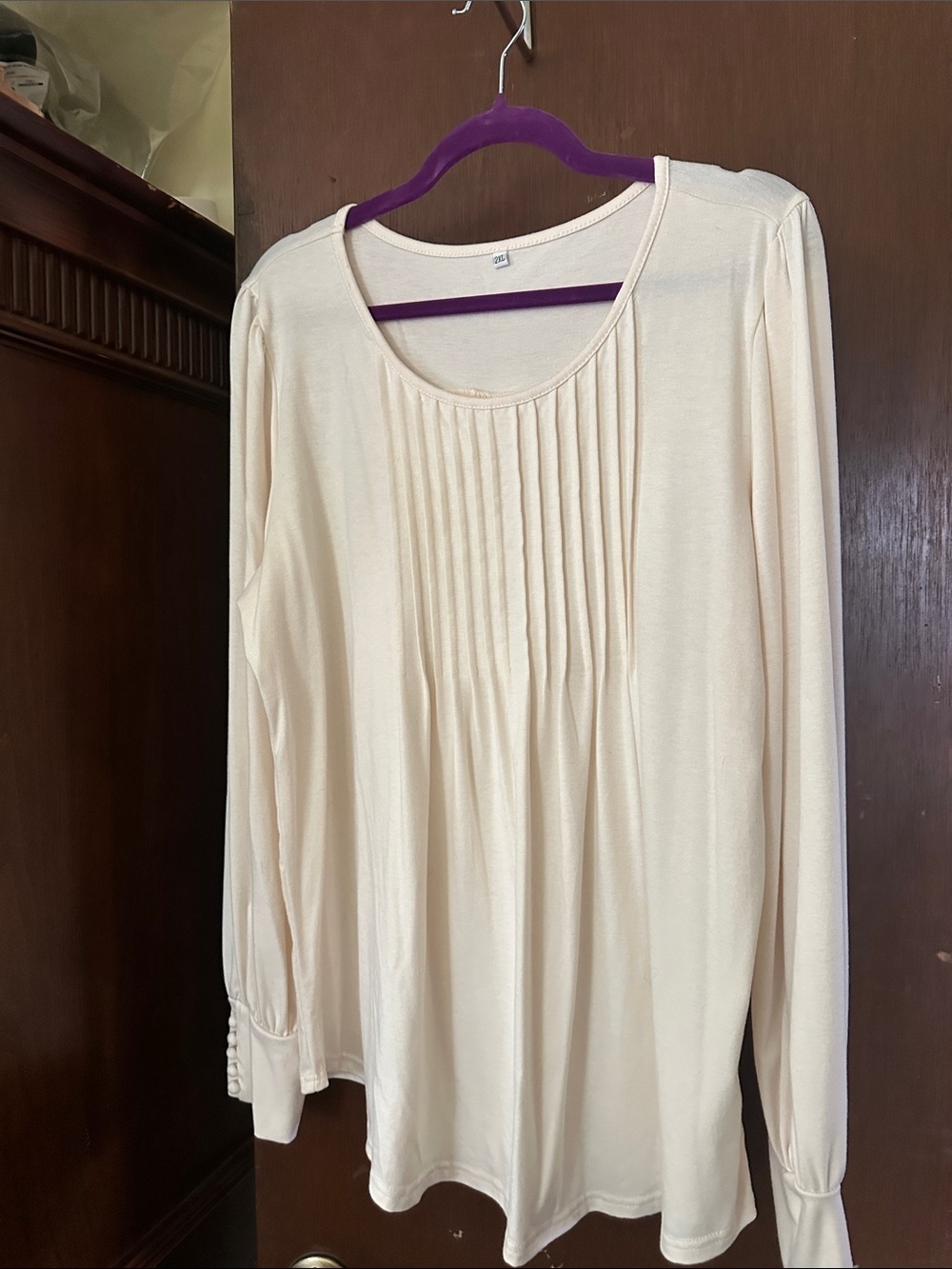 Women’s Cream Pleated Front Long-Sleeve Top